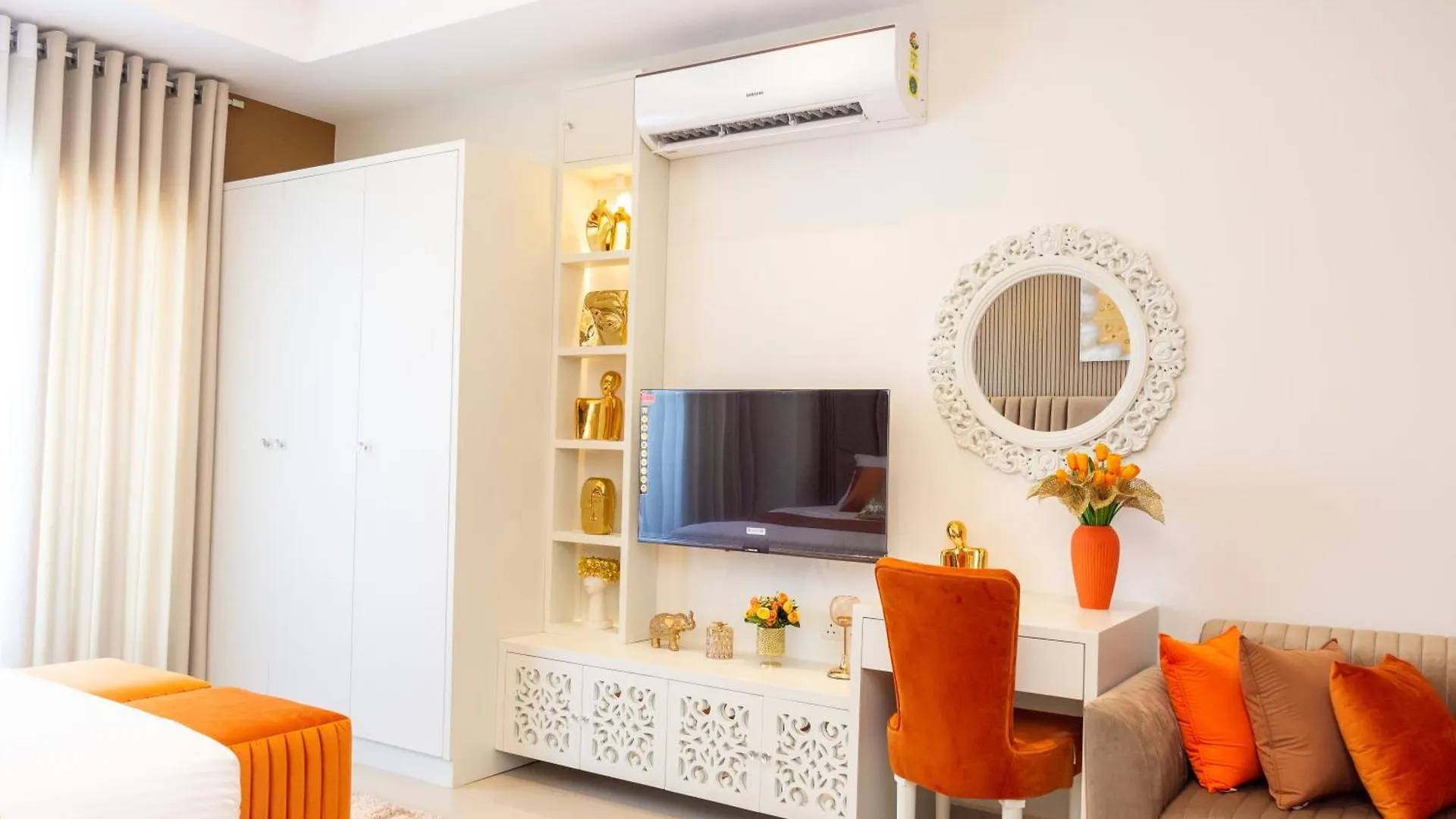 Ocean Breeze By Livinji - Luxury Apartments Negombo 0*,  Sri Lanka