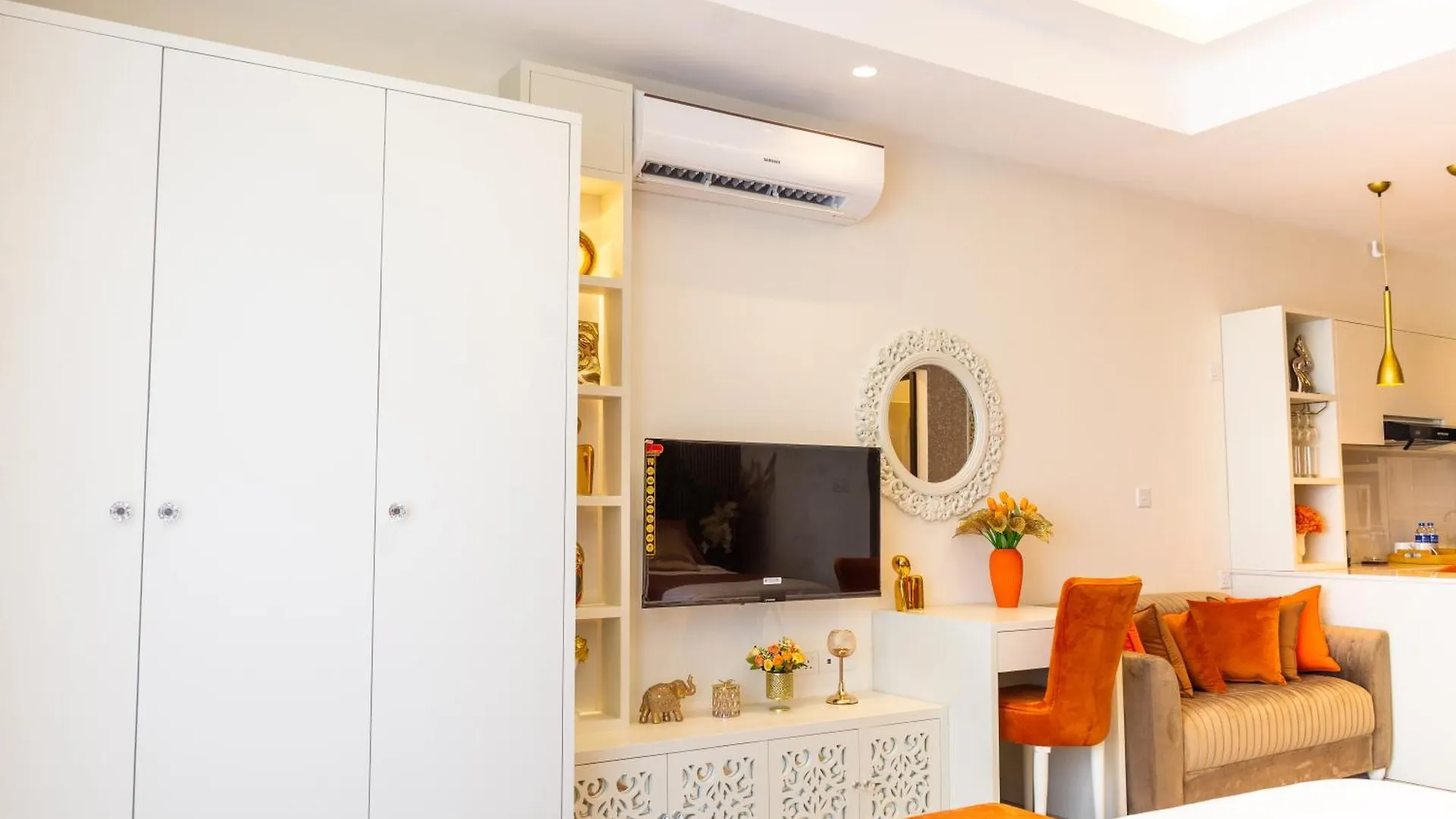 Ocean Breeze By Livinji - Luxury Apartments Negombo Sri Lanka