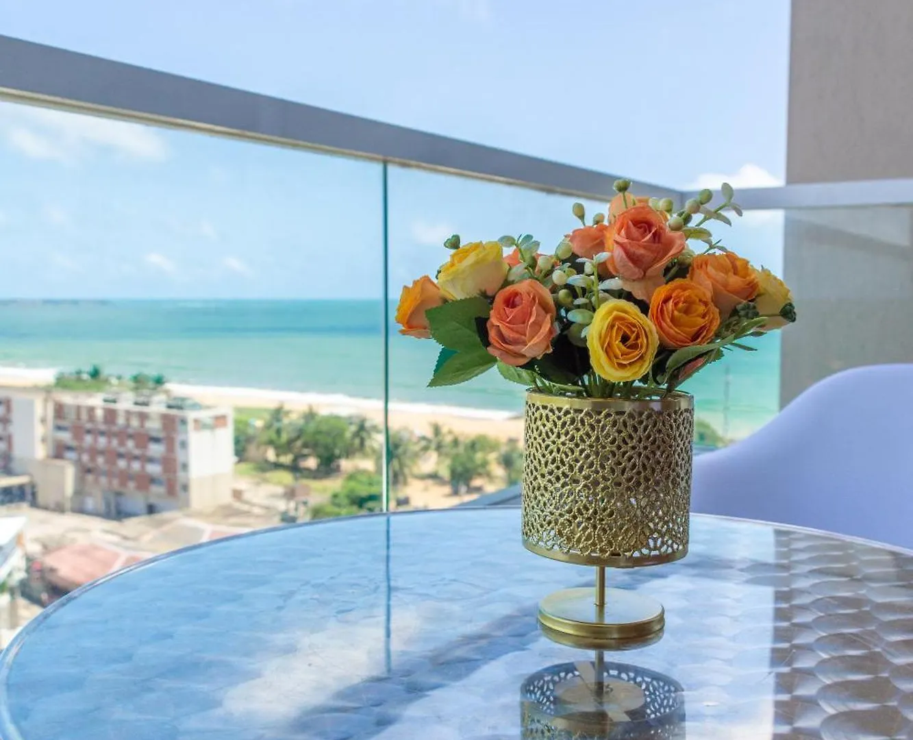 Ocean Breeze By Livinji - Luxury Apartments Negombo